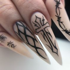 Goth Nails Inspiration, Satanic Nail Art, Edgy Nails Grunge, Gothic Nail Ideas, Anime Nails