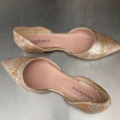 Carina Rose Gold Flats From Sundance Catalog. Woven Distressed Metallic Finish. All Leather. Size 40 (10). New In Box. Catalog List Price Is $128, Asking $69. Fitted Pointed Toe Dance Shoes For Summer, Fitted Slip-on Flats For Parties, Pointed Toe Evening Dance Shoes For Spring, Pointed Toe Dance Shoes For Spring Evening, Spring Evening Dance Shoes With Pointed Toe, Fitted Dance Shoes With Almond Toe For Summer, Spring Fitted Closed Toe Dance Shoes, Fitted Evening Dance Shoes For Spring, Fitted Slip-on Flats For Summer