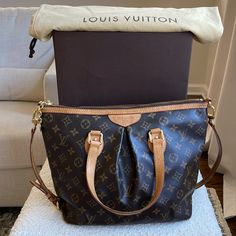 Ordered This Purse And It Was Smaller Than I Prefer. Perfect Condition. Send Me An Offer. Was Verified Authentic By Poshmark Already. Original Box. Questions? Leave A Comment Below! Mm Monogram, Bags Louis Vuitton, Louis Vuitton Bags, Palermo, Monogram Canvas, Womens Tote Bags, Louis Vuitton Bag, Original Box, Louis Vuitton