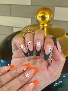 Holloween Nails, Unghie Nail Art, Halloween Acrylic Nails, Halloween Press On Nails, Cute Halloween Nails, Pumpkin Nails, October Nails, Blue Nail, Black Nail