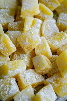 some sugary cubes are sitting in a bowl