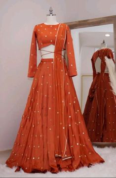 Simple Lehnga Dress Indian, Tailor Outfit, Classy Lehenga, Lehnga Ideas, Shadi Outfits, Grand Dress, Simple Lehenga Choli, Ivory Lehenga