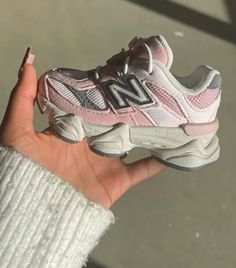 Baby New Balance #newbalance #shoes #trendy #babyshoes #kicks New Balance Baby, Baby New Balance, Baby New Balance Shoes, Baby Girl Shoes Nike, Baby Girl Nike, Toddler Nike Shoes, New Balance Outfit, Toddler Girl Shoes