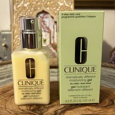 Brand New In Box Clinique Dramatically Different Moisturizing Gel 4.2 Oz What It Is: A Dermatologist-Developed, Oil-Free Face Moisturizer That Balances And Refreshes Oilier Skin Types. Skin Type: Combination And Oily Skincare Concerns: Oiliness Clinique Gel Moisturizer, Clinique Pep Start, Oily Skincare, Clinique Skincare, Face Spray, Clinique Moisture Surge, Clinique Moisturizer, Combo Skin, Facial Spray