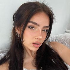 Summer Savage, Glamour Makeup, Turkish Beauty, Be Healthy, Girl Inspiration, Pretty Makeup, Pink Outfit, Pretty Hairstyles