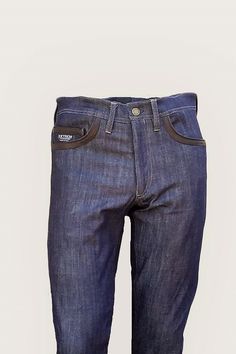 Enhance your style with our Plus Size Denim pants, an icon of elegance and comfort. Expertly crafted in Italy, these Men's Five Pocket Jeans embody the perfect fusion of fashion and high quality craftsmanship. The slim fit flatteringly accentuates your silhouette, offering a bold, contemporary look. Contrasting leather pockets add a touch of sophistication and individuality, making these jeans an irresistible option for those seeking high quality without compromise. Rediscover the pleasure of we Denim Blue Jeans With Contrast Stitching, Classic Denim Blue Bottoms With Contrast Stitching, Dark Wash Jeans With Hip Pockets, Cotton Straight Leg Bottoms With Open Pocket, Model Jeans, Plus Size Pants, Jean Slim, Fine Fabric, Pocket Jeans