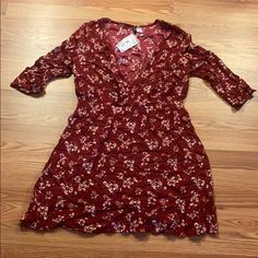 Nwt Size 14 But Runs Small. Maybe 10/12. Fabric Does Not Have Much Stretch (V397) Burgundy Floral Print Dress For Spring, H&m Flowy V-neck Dress, H&m Red Summer Dresses, Red Summer Dress By H&m, Casual Burgundy Mini Dress For Spring, Casual H&m Dress For Date Night, H&m V-neck Dress For Fall, H&m V-neck Fall Dresses, Fitted Red H&m Dress