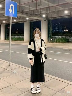 Cute Japan Outfits Aesthetic, Long Skirt Winter Outfit Classy, Winter Style With Skirt, Long Black Skirt Outfit Winter Korean, Dress With Outer Outfit, Korean Outfits Skirts Long, Japan Skirt Outfit, Long Skirt Korean Outfit