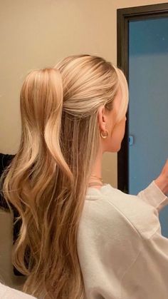 not mine Half Up Half Down Hair Pictures, Feminine Ponytail, Hairstyle Examples, Curling Wand, Hair Stylies, Bouncy Curls, Hair Stylist Life, Easy Hairstyles For Long Hair, Homecoming Hairstyles