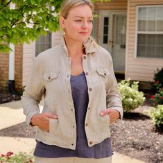 FREE DOMESTIC SHIPPING ON ORDER $35+.RETURN DOMECTIC SHIPPING AND HANDLING FEE OF $4.99 WILL BE DEDUCTED FROM YOUR REFUND. Linen blazer gift for mom - 100% European flax - pre-washed/pre-shrunk - medium weight linen - soft and comfortable - great texture and lovely wrinkles Linen Blazers Women, Linen Slip Dress, Natural Fiber Clothing, Blazer Women, Linen Clothing, Linen Short, Linen Jacket, Linen Tunic, Under Dress