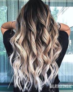 Discover the best hairstyles for thin hair! Get inspired by the Bixie 90s haircut, perfect for those with thin fine hair. Check out our top haircuts and styles to add volume and flair. #HairStyles #ThinHair #BixieHaircut #90sHaircut #FineHair #HairInspiration Dimensional Balayage, Hot Hairstyles, Brown Ombre Hair, Balayage Blonde, Balayage Hair Blonde, Short Hair Balayage, Hot Hair Styles, Brown Blonde Hair, Ombre Hair Color