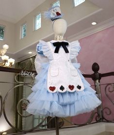 Alice In Wonderland Cosplay, Micro Pig, Wonderland Cosplay, Cinderella Cosplay, Alice Cosplay, Alice Costume, Micro Pigs