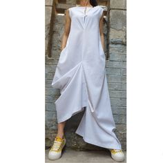 Casual linen dress with side pockets, sleeveless asymmetrical length🤩 Extravagant designs and high quality fabrics. The item from the pictures is size S  For more information feel free to ask questions. Material &Care  Linen Machine wash 30oC Hand wash at low temperatures Do not machine dry Medium hot iron Sizing  We make sizes from xs to 5xl as well as customized measures.So don't hesitate to contact us and make one for you. 🛫🎁Shipping🎁 🛬 STANDARD SHIPPING   Europe : 6-8 business days USA& Linen Dress Casual, Dress Extravagant, Sleeveless Linen Dress, Dress Maxi, Casual Summer Dresses, Pocket Dress, Summer Maxi Dress, Dress Sleeveless, Linen Dress