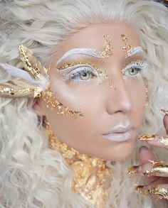 Angel Halloween Makeup, Halloween Sfx, Editorial Make-up, Xmas Makeup, Fantasy Make-up, Halloween Make-up Looks, Angel Makeup, Creepy Halloween Makeup, Avant Garde Makeup