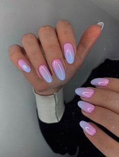 2 Color Ombre Nails, Nail Art Degrade, Purple Nails Simple, Lilac Nail Designs, Summer Ombre Nails, Ombre Gel Nails, Fashion Outfits Dresses, Gel Toe Nails