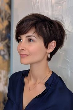 Feminine and Edgy Short Pixie Layers For Volume, Edgy Pixie Haircuts, Edgy Pixie Cuts, Edgy Pixie, Pixie Haircuts, Pixie Cuts, Short Hair, Hairstyles, Hair