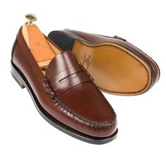 PENNY LOAFERS 80113 XIM Luxury Loafers With Vibram Sole And Round Toe, Formal Moccasins With Vibram Sole And Round Toe, Classic Leather Shoes With Vibram Sole, Formal Slip-on Moccasins With Vibram Sole, Classic Formal Loafers With Vibram Sole, Closed Toe Loafers With Branded Insole For Galas, Classic Leather Slip-on Shoes With Vibram Sole, Formal Slip-on Leather Shoes With Vibram Sole, Classic Slip-on Moccasins With Vibram Sole