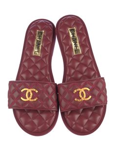 Chanel 2023 Interlocking CC Logo Slides - Red Sandals, Shoes - CHA1116297 | The RealReal Chanel Leather Slides, Chanel 2023, Red Sandals, 2023 Collection, Saint Laurent Bag, Cc Logo, Chanel Shoes, Bag Handle, Louboutin Shoes