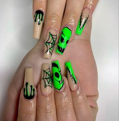 Hollowed Nails, Tv Nails, Black Halloween Nails, Decorative Nails, Halloween Acrylic Nails, Nails Halloween