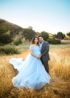 Baby Blue Maternity Dress, Maternity Tulle Dress, Pregnancy Tulle Dress Baby blue off the shoulders maternity tulle dress with train. Maternity tulle lace dress is fully lined and is adjustable for different sizes. This dress is suitable as baby shower dress. Materials: soft tulle; silk line, satin CUDTOMISATION Dress can be tailored with longer train. Other color of tulle can be chosen. Contact me to discuss all possible changes you would like. Dress is fully handmade, so some details can be di Blue Fitted Maternity Dress For Wedding, Blue Tulle Maternity Dress For Wedding, Blue Tulle Maternity Gown, Baby Blue Maternity Dress, Peach Tulle Dress, Dramatic Gown, Blue Maternity Dress, Maternity Photo Props, Mommy And Me Dresses