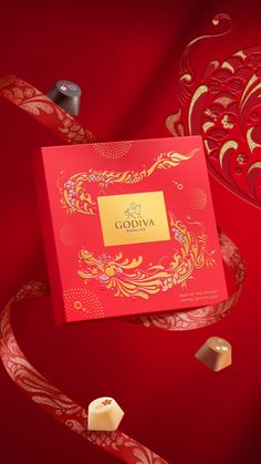 Man Posture, Cny Packaging, Christmas Packaging Design, Merry X'mas, China Travel Guide, Chinese New Year Design, Christmas Packaging, Year Of The Dragon, Packing Design