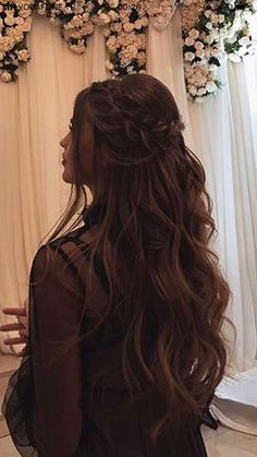 Cute Prom Hairstyles, Rambut Brunette, Kadeřnické Trendy, Simple Prom Hair, Fesyen Rambut, Vlasové Trendy, Quince Hairstyles, Prom Hairstyles For Long Hair