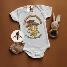 FUTURE FORAGER: Designed and handmade in Phoenix - ▲Designed and handmade in Phoenix.▲ ▲The "PETITE" kids/baby sister shop of THE PINE TORCH® - our main shop with over 100,000 sales and 25,000 5 star reviews - since 2015! ▲ https://www.etsy.com/shop/ThePineTorch Our amazing, hand-drawn mystical mushroom, rainbow, and flower design is perfect for your future forager. This earthy mushroom design, with retro touches, is beautiful for your sprout. * * * * * * * * * * * * * * * * * * * * * * * * * * Mushroom Onesie, Edgy Kid, Hunter Kids, Country Kids, Breastfeeding And Pumping, Boho Kids, Boho Theme