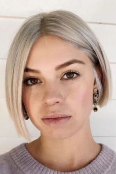 Bob 2024, Underdye Hair, Chin Length Cuts, 2024 Hairstyles, Chin Length Haircuts, Pixie Bob Hairstyles, Messy Bob, Messy Bob Hairstyles, Bangs Bob