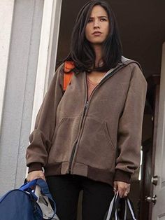 The people who are wishing to wear there superstar hoodie so here is the chance to full fill their wishes in a very low price. Monica Dutton, Brown Hoodie Outfit, Kelsey Asbille, Brown Denim Jacket, Urban Jacket, Show Jackets, Brown Hoodie, Hoodie Outfit, Pretty Style