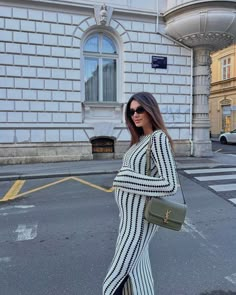 Pamela Badžek on Instagram: "Quick hello from me&my bestie💕" Dress The Bump, Pregnant Look Outfits, Fall 2nd Trimester Outfits, Pregnant Europe Outfits, Pregnant Outfits Small Bump, Cool Girl Pregnancy Style, Pregnancy Fashion Summer, Pregnant Woman, Pregnant Style