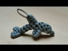 a keychain that is made to look like a turtle