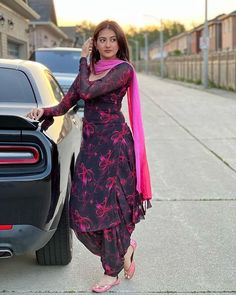 Patiala Suit Design, Dress Pose, Simple Frock, Women Salwar Suit, Cute College Outfits, Patiala Suit Designs, Simple Frock Design, Fashion Show Dresses, Suit Salwar