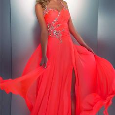 You Will Be Turning Heads In This One! Lovely Open Back Detail. Purchased As A Size 10 And Professionally {{& Very Well}} Taken In To Fit A 6/8. Mac Duggal Prom Dresses, Coral Gown, Coral Prom Dress, Neon Prom Dresses, Easter Dresses For Toddlers, Neon Dresses, Prom Dresses Vintage, Grad Dresses, Coral Dress