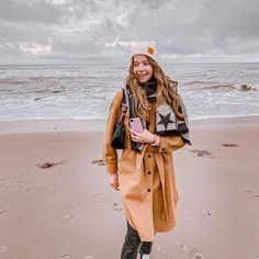 #winterfashion #winteroutfits #sweaterweather #winterstyle #womensfashion #womensoutfits #outfitinspiration #outfitideas #cozystyle #sweaterseason #wintercoat #oversizedcoat #plaidcoat #winterbeanie #winteraccessories #cozystyle #cozyoutfits Trench Coat, Winter Outfits, Yellow