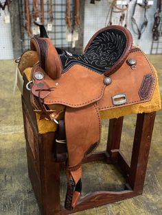 Alamo Saddlery 0818 Barrel - Saddle Colony Black Buck, Cute Horse Pictures, Barrel Racing Horses, Country Style Outfits, Horse Equipment