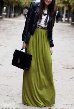 W Maxi Skirt Winter, Maxi Vestidos, Winter Maxi, Green Maxi Skirt, Skirt Diy, Skirt Inspiration, Maxi Rok, Skirt Trends, Green Maxi