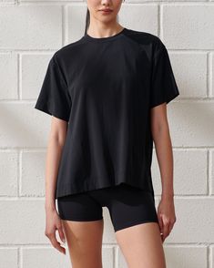 Our easy-fitting short-sleeve active tee in our active drapey cotton-blend fabric and legging-friendly length, with crew neckline and straight hem. Perfect to layer over our slim tanks! Active Women, Women's Tops, Long Length, Abercrombie Fitch, Womens Tees, Onyx, Active Wear, Cotton Blend, Womens Tops