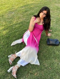 Short Kurti And Plazo, Kurti Selfie Poses, Selfie Poses Aesthetic, Informal Clothes, Aesthetic Indian, Kurti Suit, Simple Frock Design, Poses Aesthetic