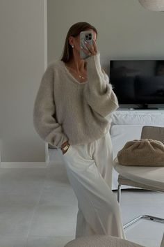 Neutral Winter Outfit, November Fashion, Beachy Outfits, Fits Aesthetic, Warm Weather Outfits, Weekly Outfits, Fashion Aesthetics, Minimal Outfit, Comfy Fashion