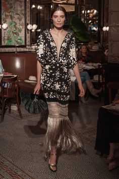 Johanna Ortitz Resort 2019 Resort Fashion, فستان سهرة, Johanna Ortiz, Classy Casual, Olivia Palermo, Looks Chic, Fashion Show Collection, Gigi Hadid, Mode Inspiration