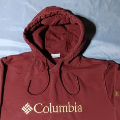 Super cool authentic vintage Columbia sweatshirt. EXACT MEASUREMENTS IN LISTING AND PICS. Freshly washed and ready to wear! High quality Columbia Sportswear early 2000s tag. feels great in hand. Super nice in person. Tagged L and fits a bit wider, could fit a shorter XL. Approx. 25 X 27. Minor wear spots in last pics. Beautiful deep Burgundy color.  Vintage 2000s Y2K Columbia Sportswear Embroidered Logo Outdoor Hiking Sports Sportswear Camping Sweatshirt Hoodie, L XL Camping Sweatshirt, Columbia Sweatshirt, Deep Burgundy, Logo Sweatshirt, Vintage 2000s, Columbia Sportswear, Burgundy Color, Outdoor Hiking, Super Cool