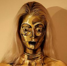 C3PO make up. C3po Costume, Princess Leia Costume Diy, Princess Leia Tattoo, Star Wars Logos, Star Wars Makeup, Princess Leia Hair, Princess Leia Costume, Covergirl Makeup, Cover Girl Makeup