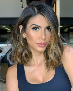 Lob Haircut Brunette Side Part, Short Hair With Side Parting, Mid Length Hairstyles Side Part, Brunette Long Bob Side Part, Short Brunette Hair Side Part, Lob Hairstyle Side Part, Brunette Lob Side Part, Medium Length Soft Waves, Soft Waves Bob Hair