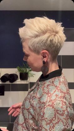 BK | Easy styling! My tip: work the Product through… every direction and finish with your style! #hairvideos #hairstyling #croppedhair... | Instagram Amazing Hair, Perfect Brows, Short Hair Styles Pixie