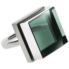 Inspired by the art deco era, this stunning ring is made of sterling silver and features a vivid 15x15x8 mm natural green quartz. It has been featured in prestigious publications such as Harper's Bazaar and Vogue UA. This ring is not only a beautiful piece of jewellery, but it also adds a level of accuracy to your look, equivalent to a watch. The large gemstone and unique cut allow light to flow through it, making it a captivating and eye-catching accessory. Suitable for both men and women, this Vogue Art, Silver Men Ring, Big Rings, Men Ring, Estilo Art Deco, Modern Ring, Green Quartz, Amethyst Quartz, Art Deco Era