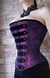 Beautiful purple corset Purple Corset, Lingerie Vintage, Waist Training Corset, Steampunk Fashion, Pastel Goth, Mode Inspiration