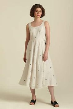 Ivory cotton dress with all over contrast geometric Jamdani handwoven pattern and side seam pockets. - Aza Fashions Off White Sleeveless Cotton Midi Dress, U Neck, Woven Dress, Women Dresses, Cotton Dress, Aza Fashion, Cotton Dresses, Dresses Midi, Geometric Pattern