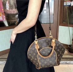 Louis Vuitton Speedy Bag, Louis Vuitton Monogram, Luxury Bags, Best Friends, Lookbook, Top Handle Bag