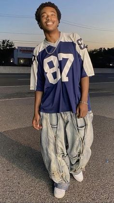 Hiphop Style Outfits, 2000s Mens Fashion, 2000s Fashion Men, Cultura Hip Hop, Y2k Outfits Men, Fashion 2000s, 2000s Streetwear, 90s Fashion Men, Outfits 2000s