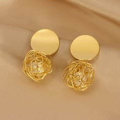 Korean Fashion Statement Metal Geometric Earrings – Glam Duchess Trendy Gold Geometric Earrings, Elegant Geometric Metal Hoop Earrings, Chic Geometric Earrings For Party, Trendy Geometric Earrings For Party, Geometric Statement Earrings, Round Dangle Earrings, Earring Trends, Trendy Earrings, Acrylic Earrings